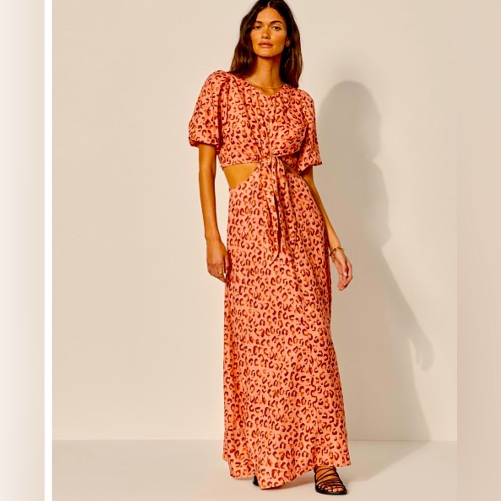 NWT Kivari Cut out Dress